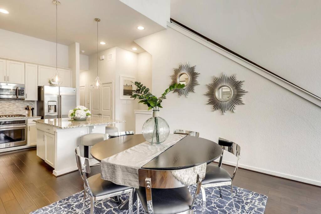 Gorgeous 4 Bed Home On St Mary'S - Minutes To Riverwalk/Pearl San Antonio Bagian luar foto