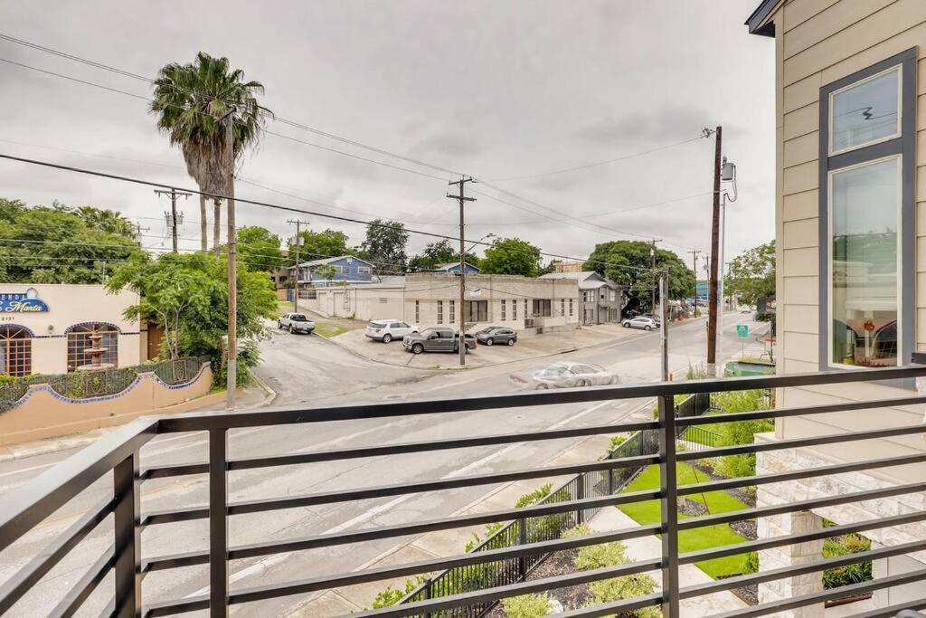 Gorgeous 4 Bed Home On St Mary'S - Minutes To Riverwalk/Pearl San Antonio Bagian luar foto